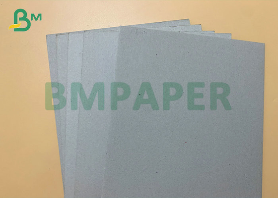 0.4mm 0.6mm Grey Chipboard Sheets 700 * 1000mm / 673 * 838mm