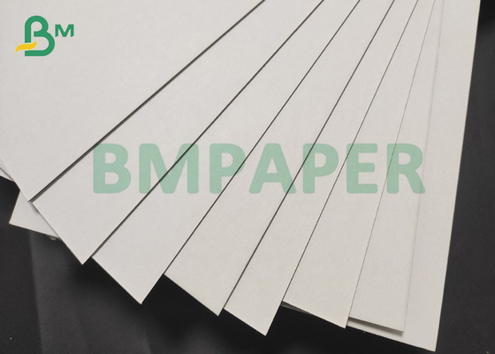 100% Recyclable 2mm 2.5mm Display Paperboard Double - Sided White Cardboard