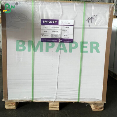 310gsm Black Core Playing Card Paper Linen Embossed Finish Superior Rigidity & Durability