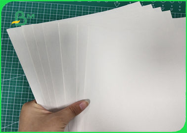 48gr Uncoated Paper Rolls Smooth Surface For Printing Newspaper And Fill Bags