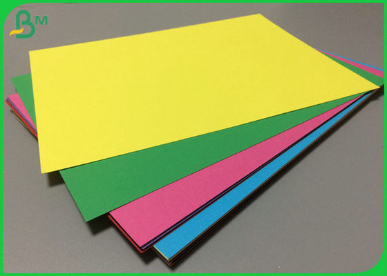 Uncoated Recycled Material Colored Bristol Paper 220gsm 230gsm With 787mm 889mm Size